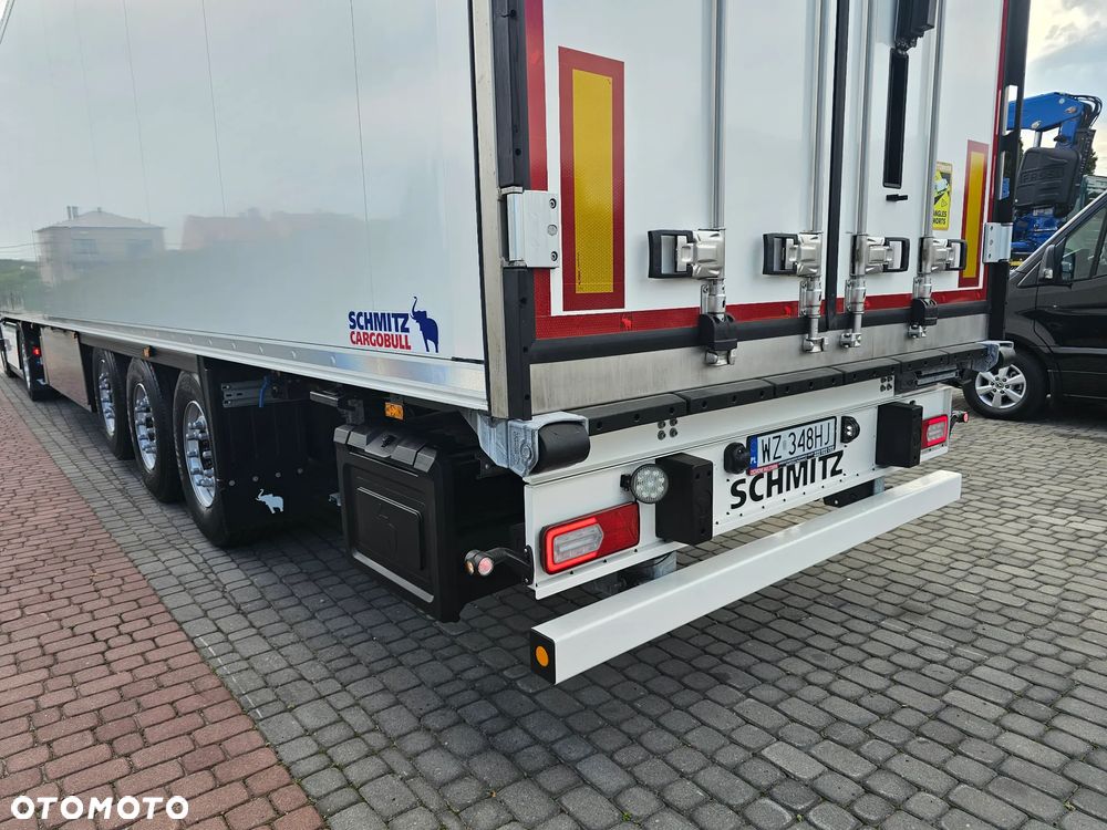 Schmitz Cargobull CHŁODNIA szer.KWIATOWA 2.50m OŚ PODN.JAK NOWA - 16