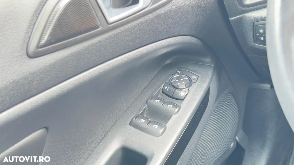 Ford EcoSport 1.0 EcoBoost Titanium - 22