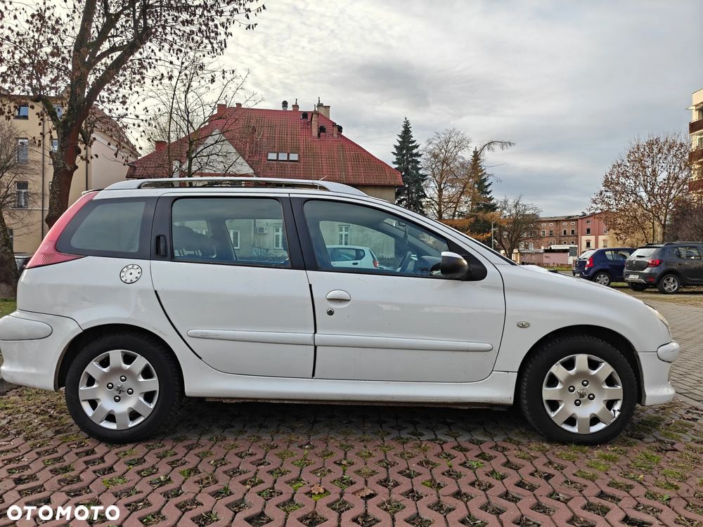 Peugeot 206 - 4