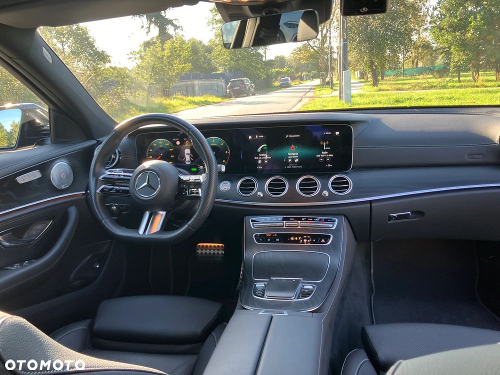 Mercedes-Benz Klasa E - 18