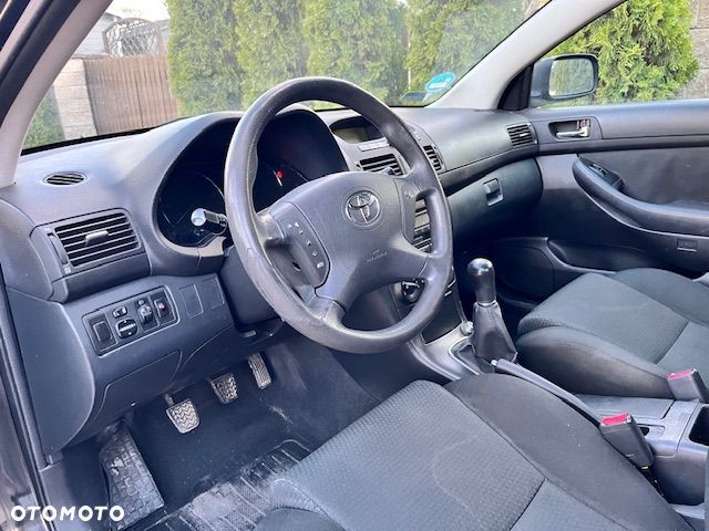 Toyota Avensis 1.6 VVT-i Terra - 5