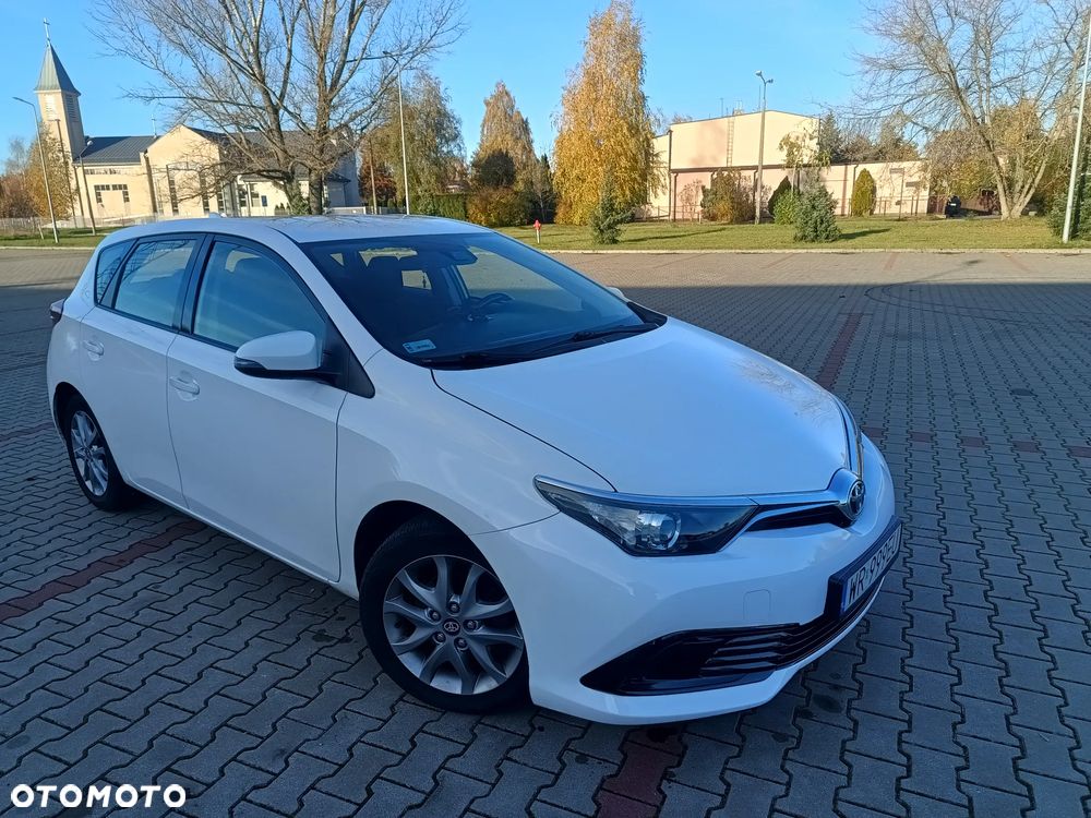 Toyota Auris 1.33 Dual-VVT-i - 2