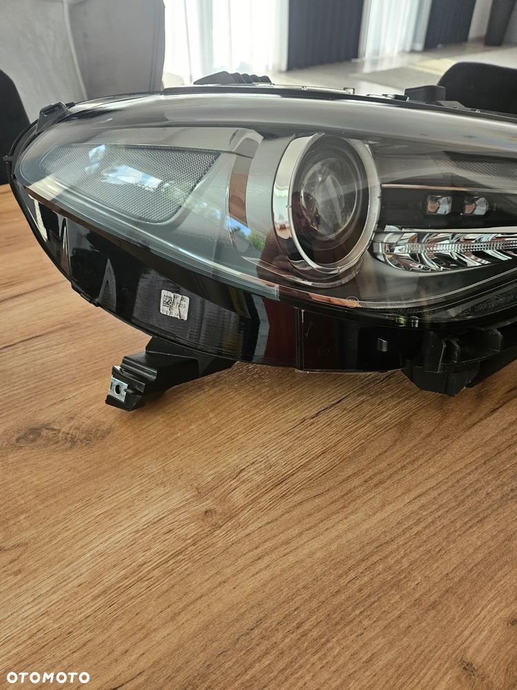 Lampy przednie Alfa Romeo Giulia - 10