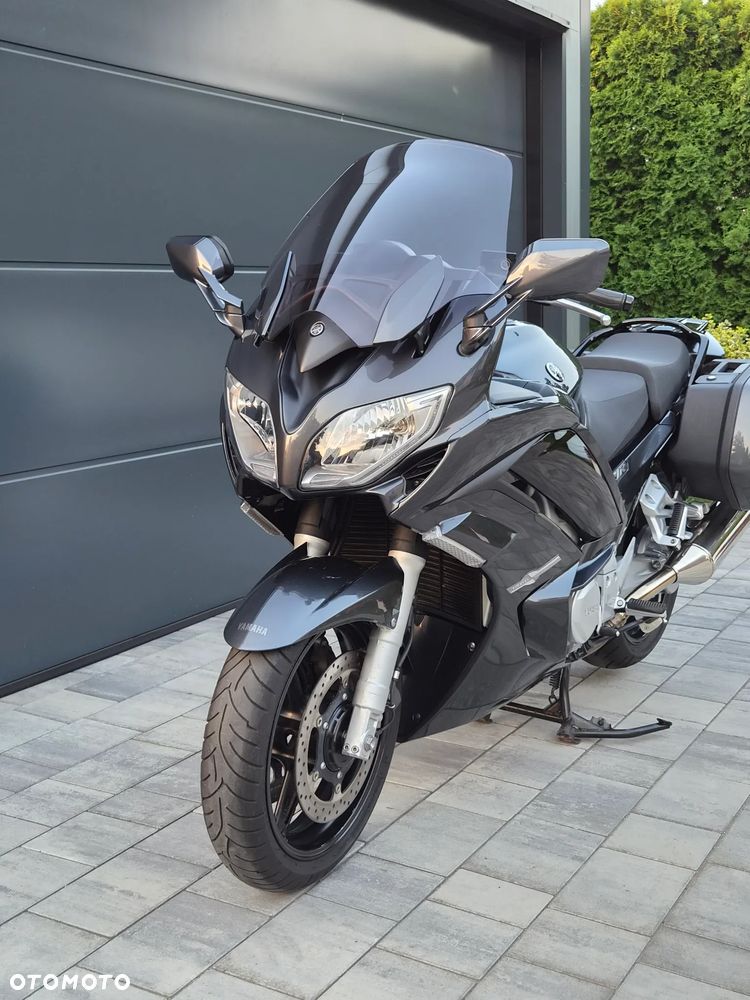 Yamaha FJR - 18
