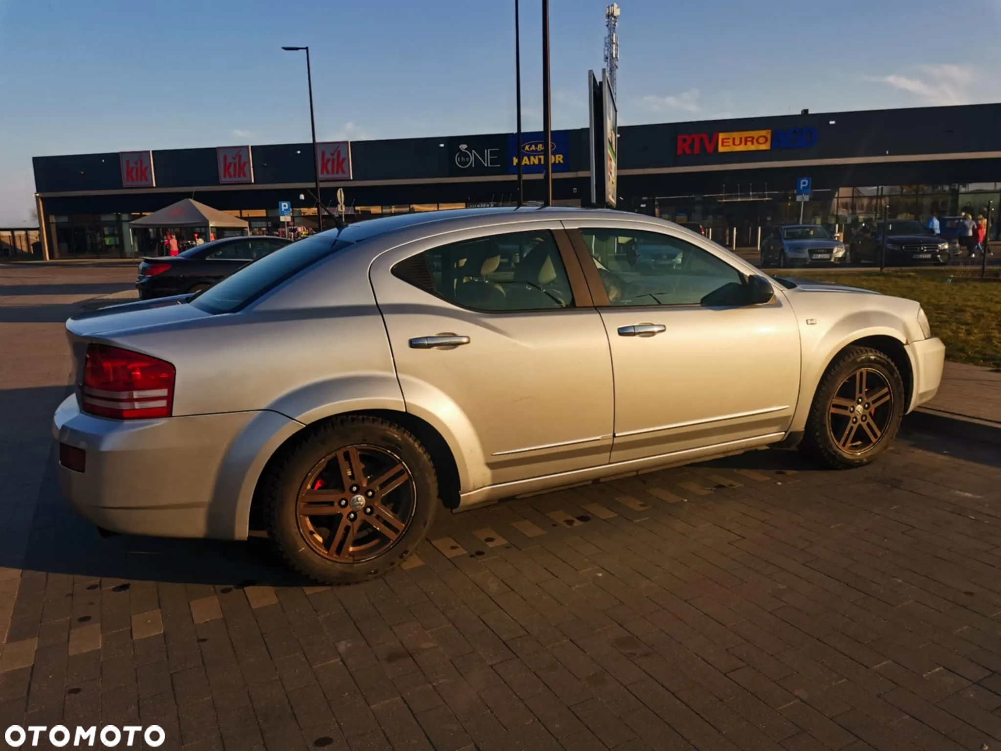 Dodge Avenger 2.0 CRD SXT - 9