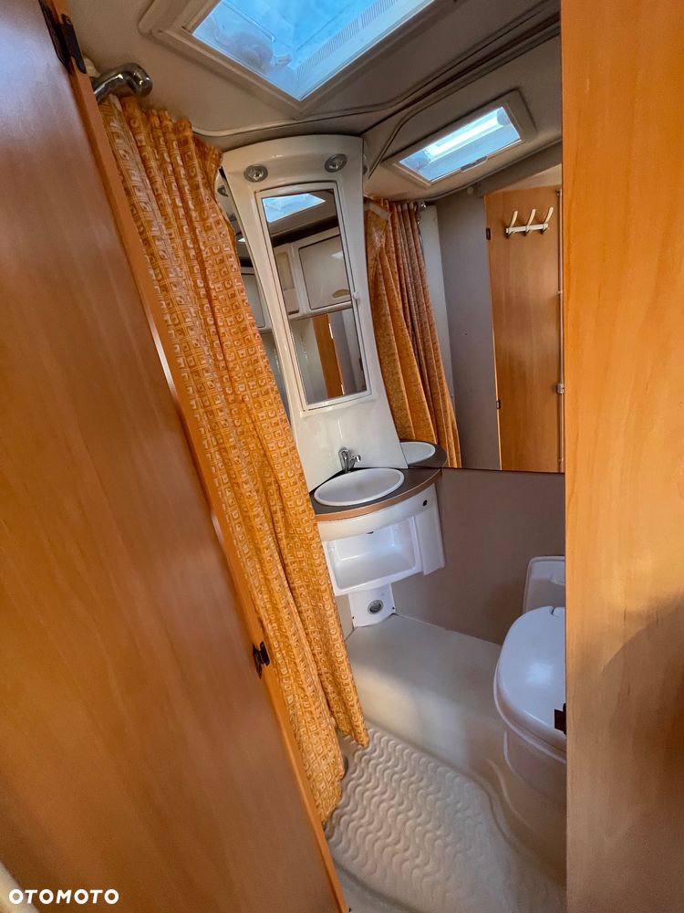 Ford Transit Challenger - 21