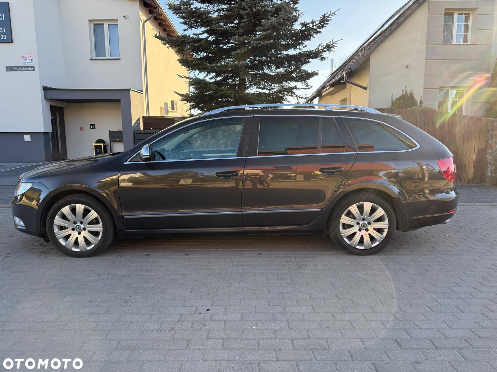 Skoda Superb 2.0 TDI DSG Elegance - 7