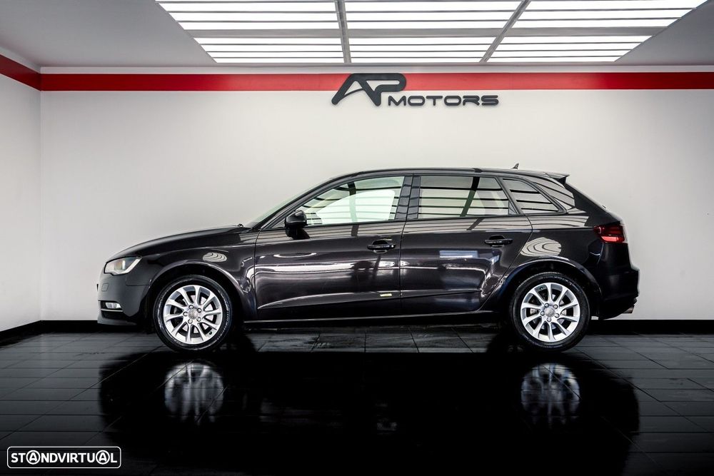 Audi A3 Sportback 1.6 TDI Design - 6