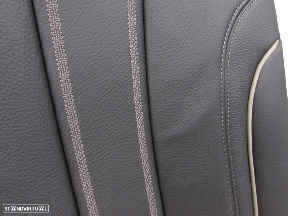 Encosto Banco Esquerdo/Trás Seminovo/ Original BMW 5 Touring (G31) - 2