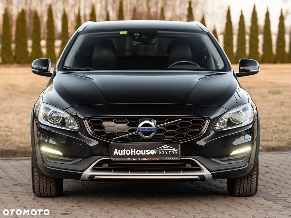 Volvo V60 Cross Country - 3