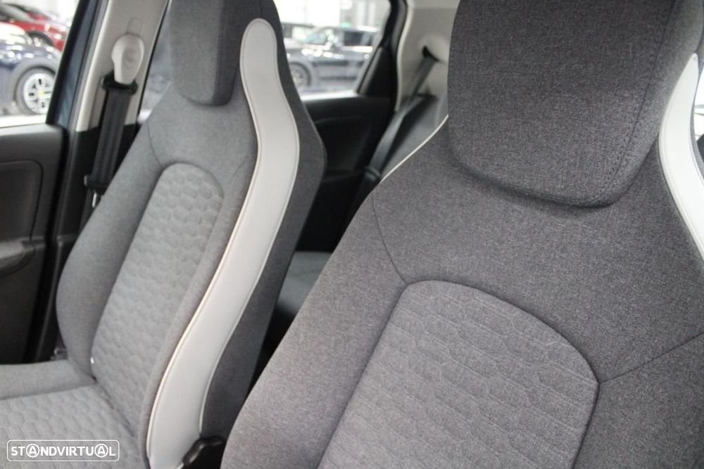 Renault Zoe (c/ Bateria) EV50 110hp Evolution - 10