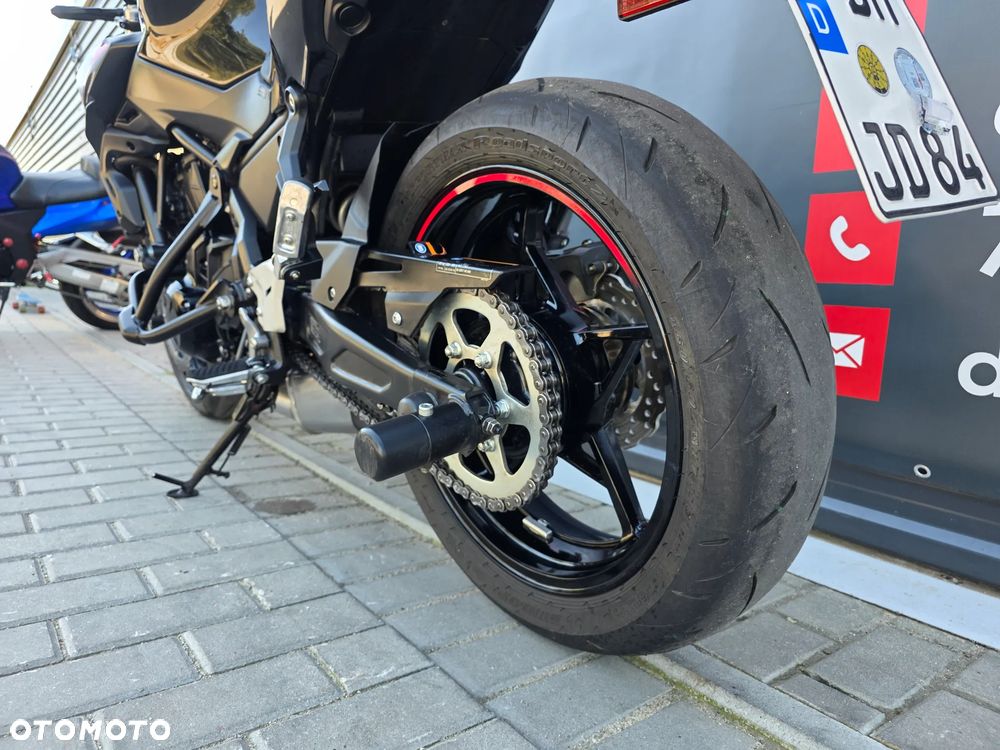 Kawasaki Z 650 - 16
