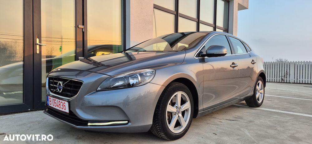 Volvo V40 D4 VEA Momentum - 12