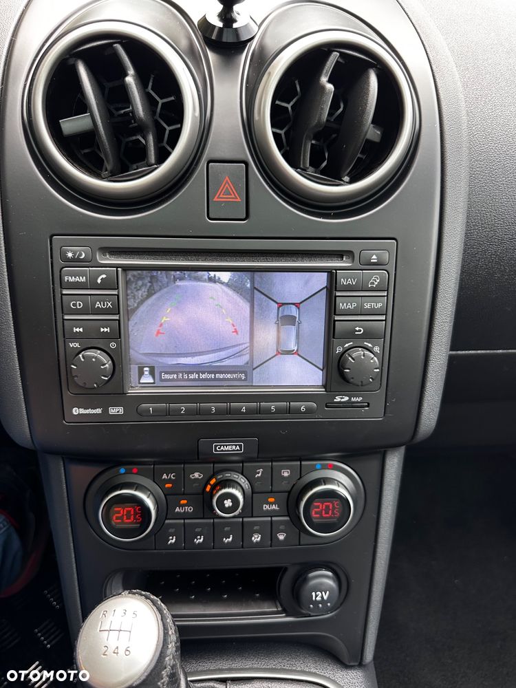 Nissan Qashqai 1.6 dCi 4 x 4 DPF Start/Stop tekna - 33