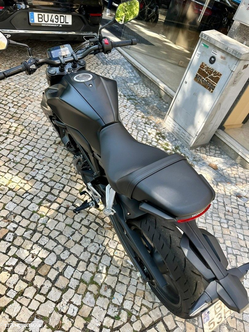 Honda CB 300R - 3