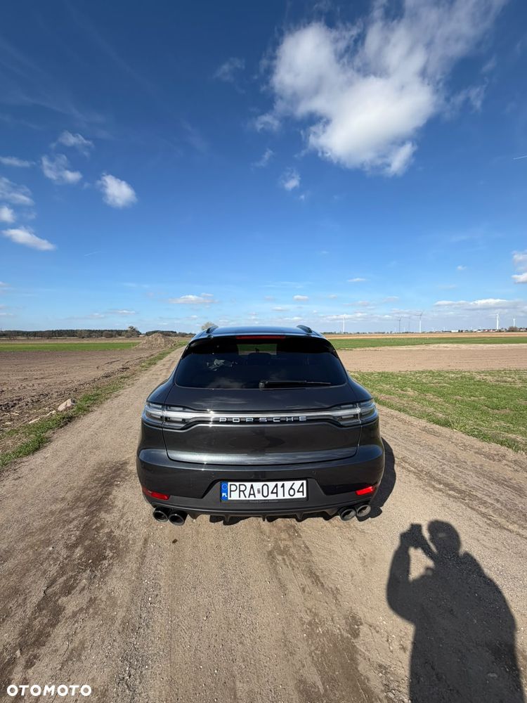 Porsche Macan Standard - 2