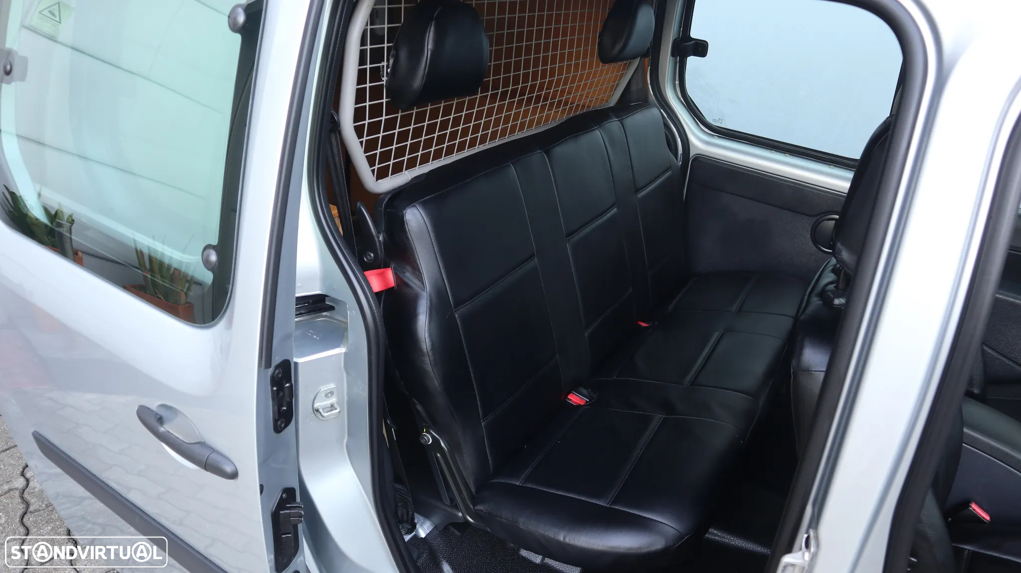 Renault Kangoo 1.5 dCI Blue 115 Maxi 4 lugares - 7