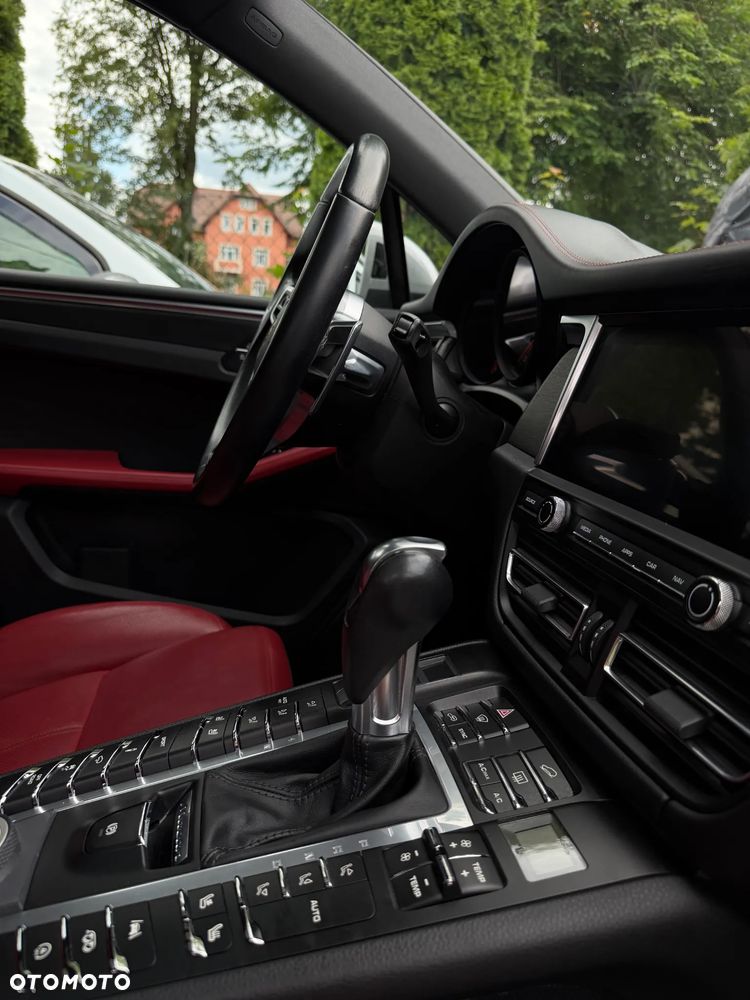 Porsche Macan GTS - 13