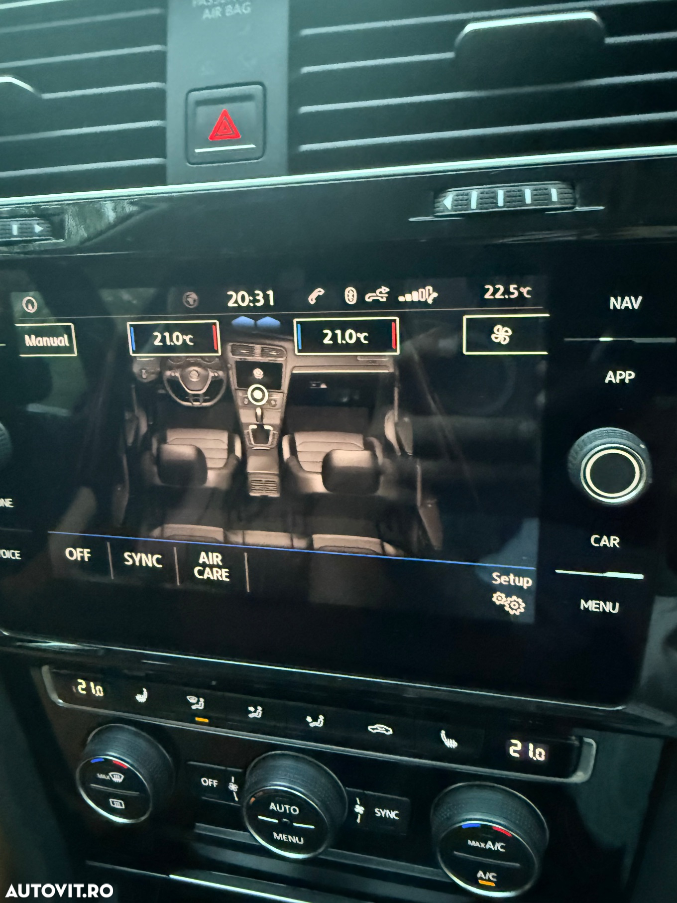 Volkswagen Golf - 25