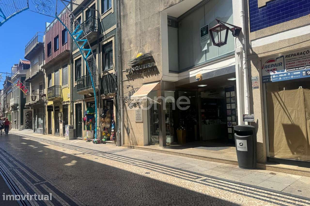 Loja comercial na rua da Junqueira Póvoa de Varzim - Grande imagem: 2/16