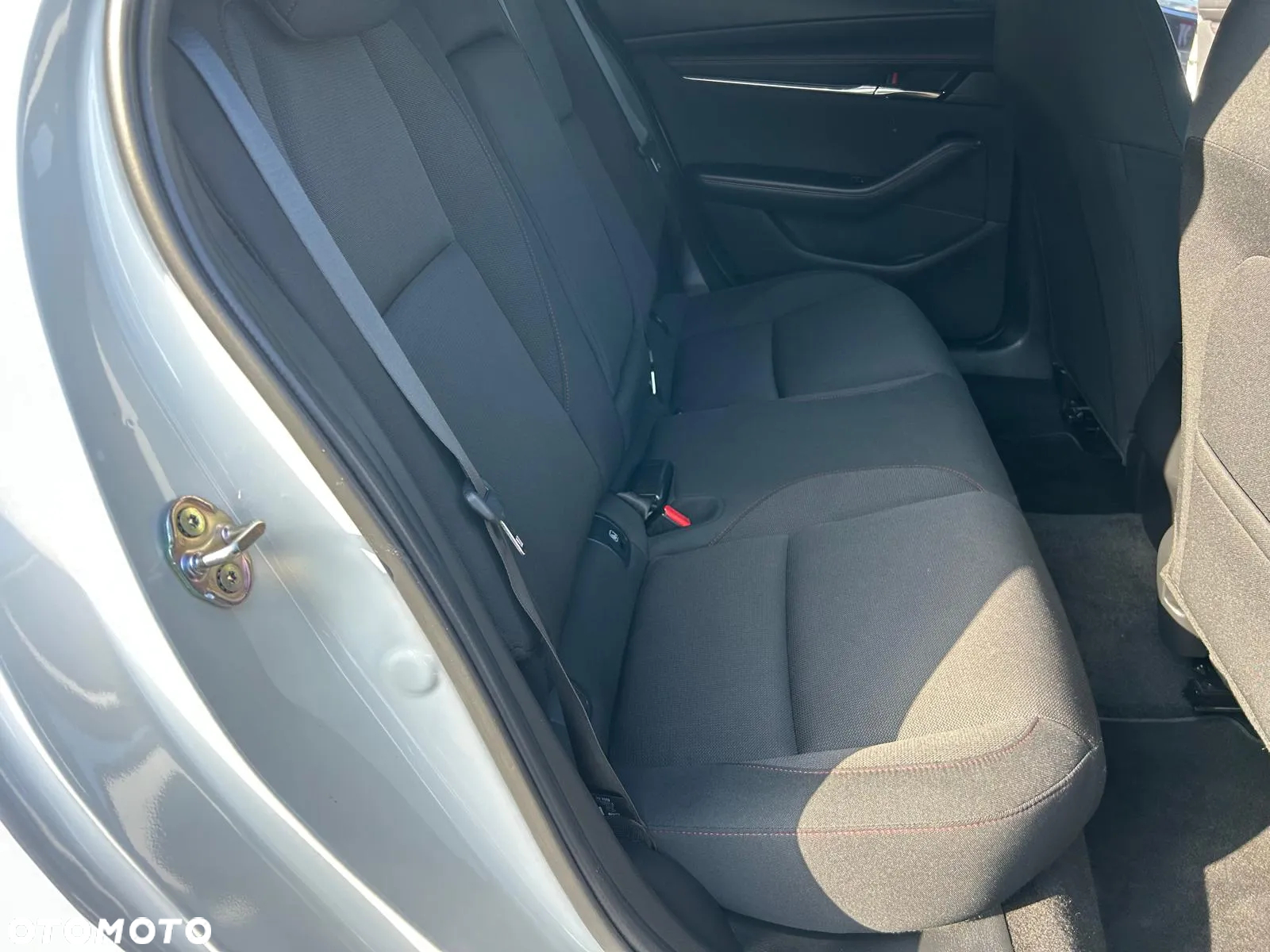 Mazda 3 e-SKYACTIV-G 150 M HYBRID PRIME-LINE - 22