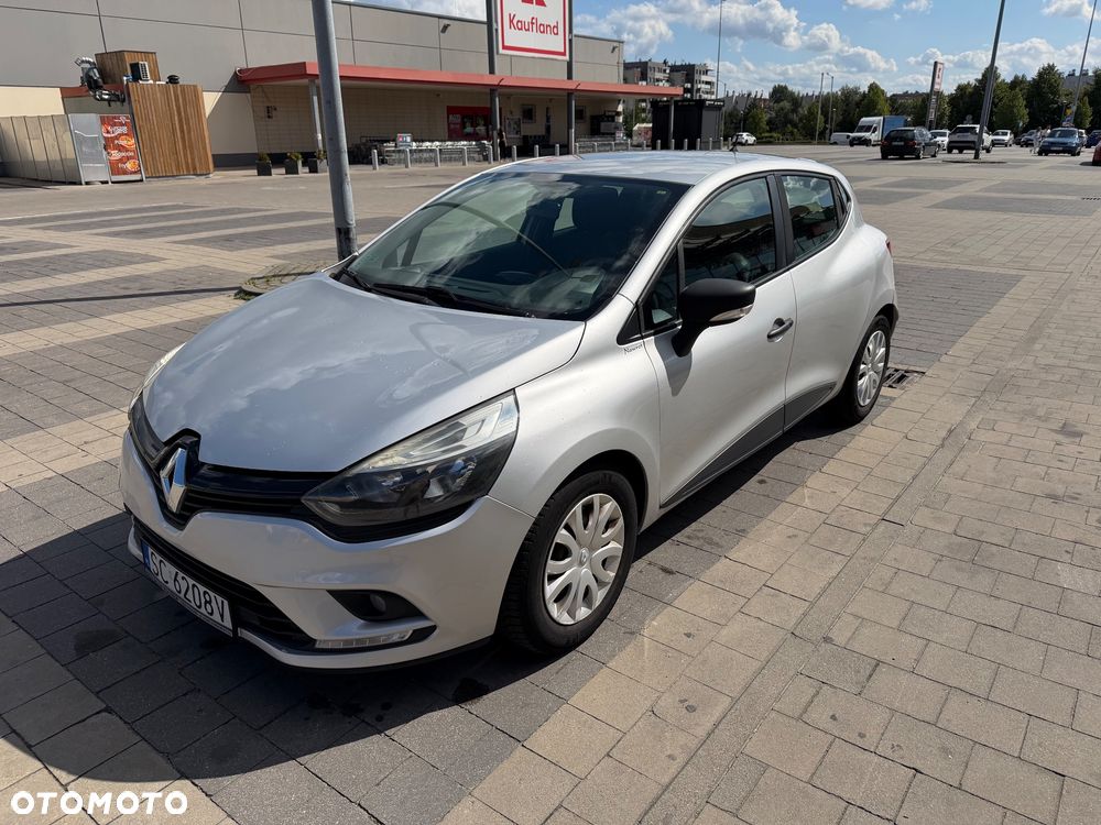 Renault Clio - 2