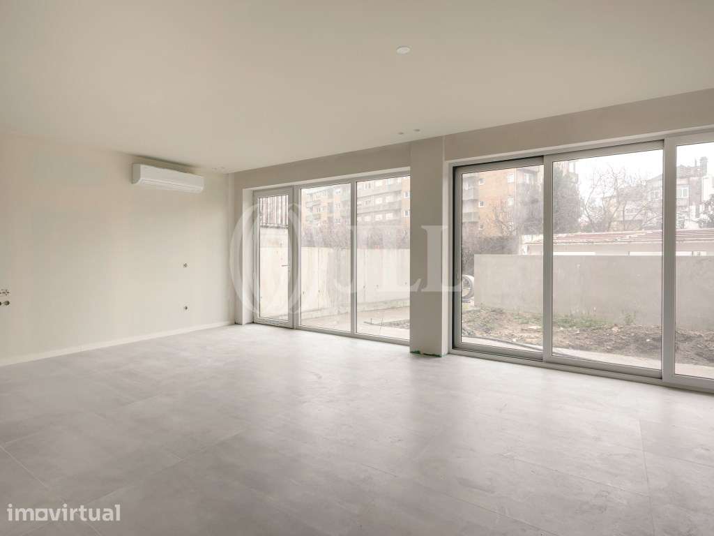 Apartamento T4 duplex jardim privativo nas Antas, Porto - Grande imagem: 4/31