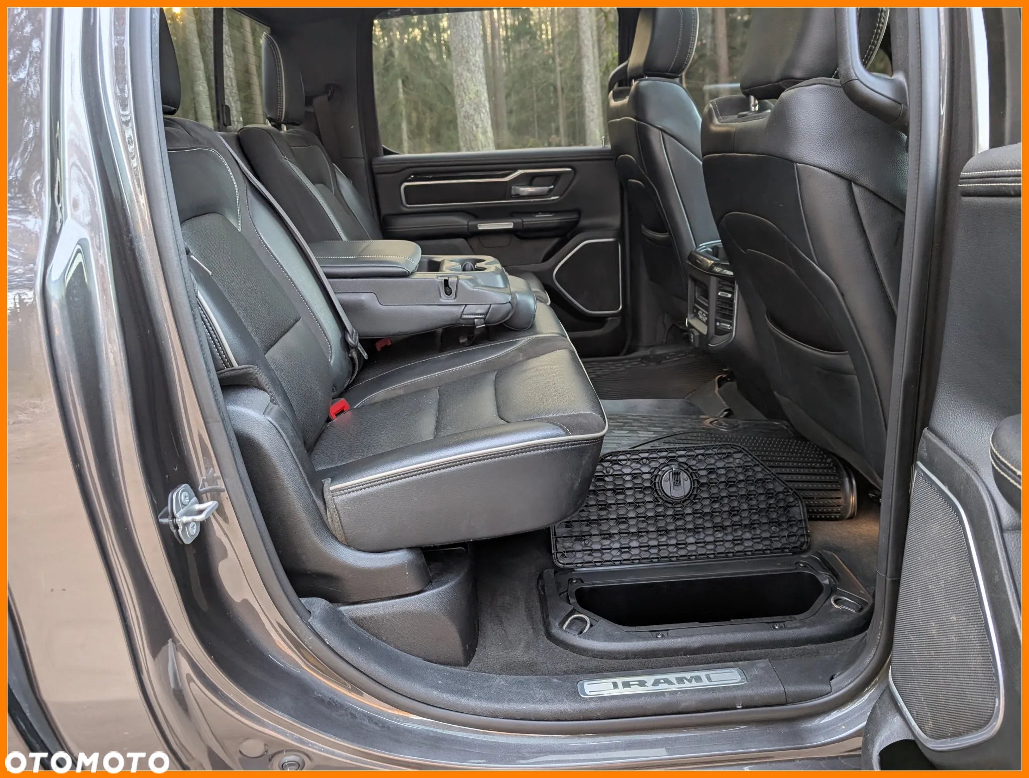 RAM 1500 Crew Cab Laramie - 21