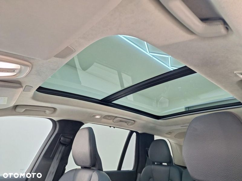 Volvo XC 90 T8 AWD Ultra Black Edition - 15