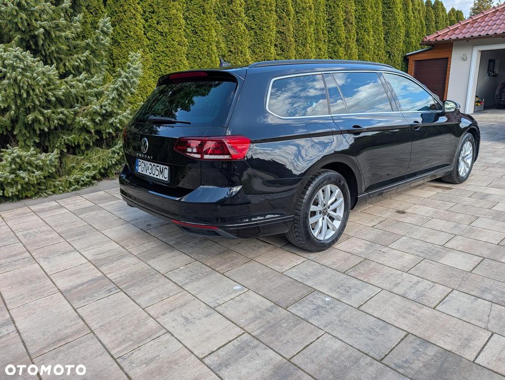 Volkswagen Passat - 10