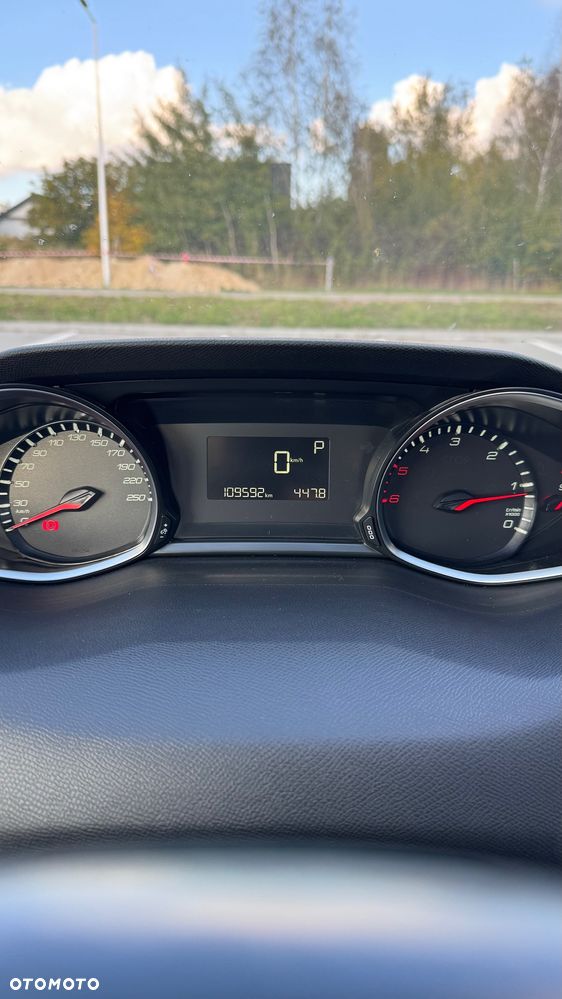 Peugeot 308 1.5 BlueHDi Active S&S EAT6 - 16