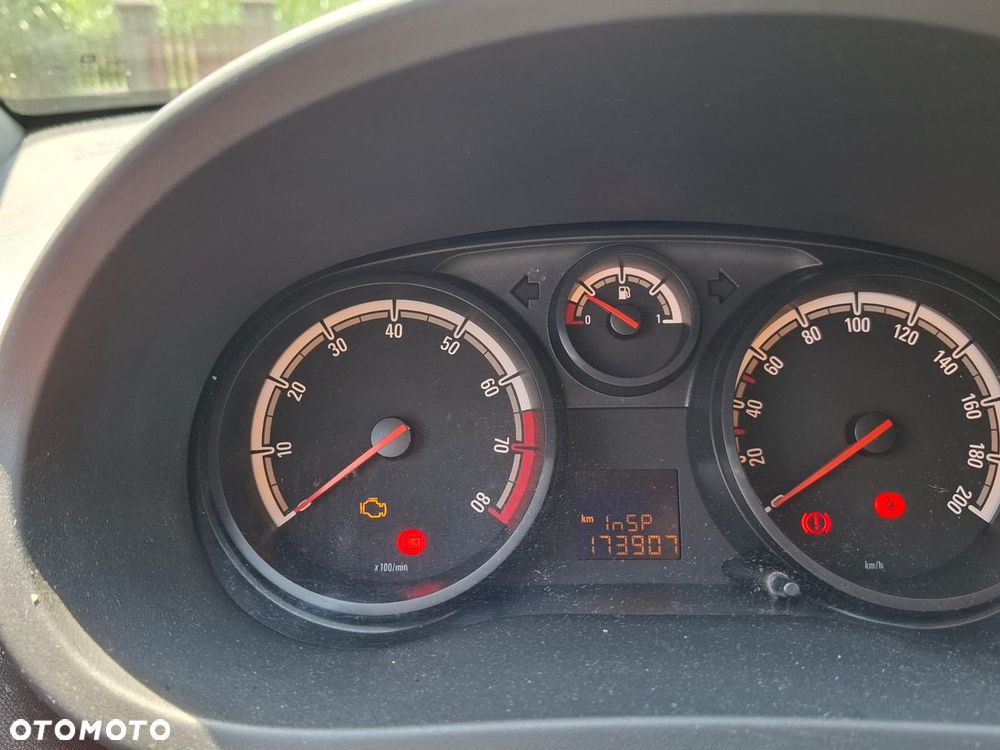 Opel Corsa - 2