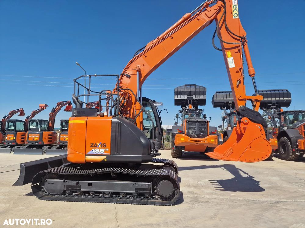 Hitachi ZX135, 2019, 4.880h, LAMA NIVELARE, compact,  15,7tone, Cupla rapida hidraulica, Cupa NOUA, inst picon, 3 camere luat vederi, Ad sapare 6m, Ridica 7,5t, latime 2,49m, Motor Isuzu 104CP, Antifurt, consum 7,8l/h, posibilitate leasing, PROMOTIE 76900EUR - 2