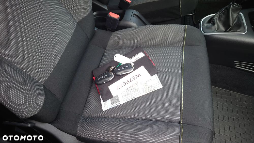 Citroën C3 1.2 PureTech Shine - 10