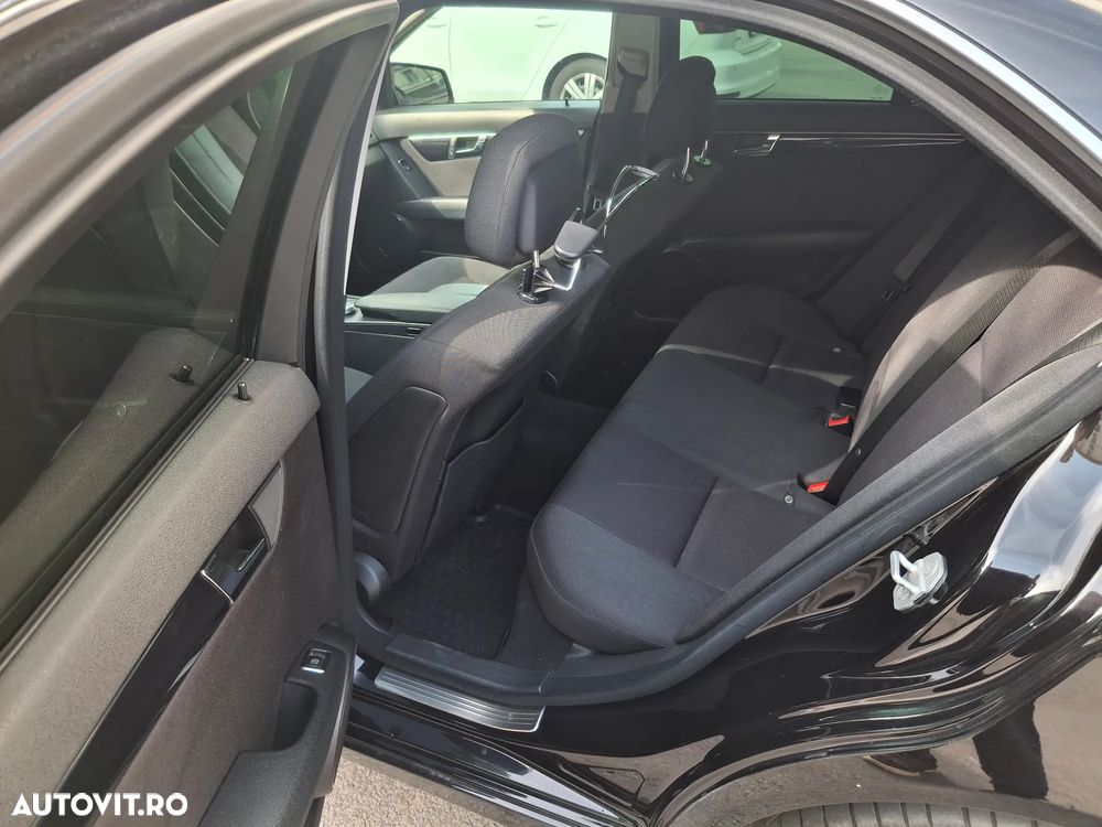 Mercedes-Benz C 220 CDI DPF Automatik BlueEFFICIENCY - 5