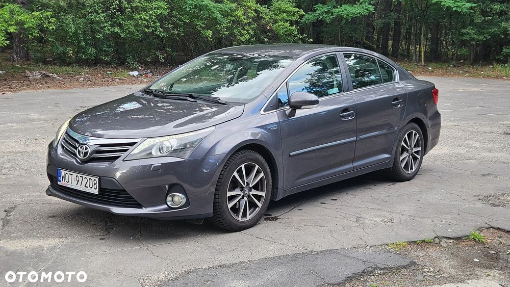 Toyota Avensis 1.8 Premium - 2