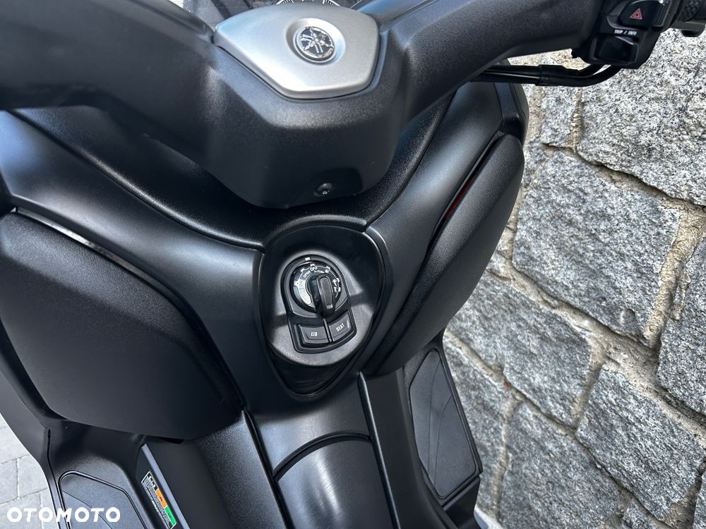 Yamaha X-max - 22