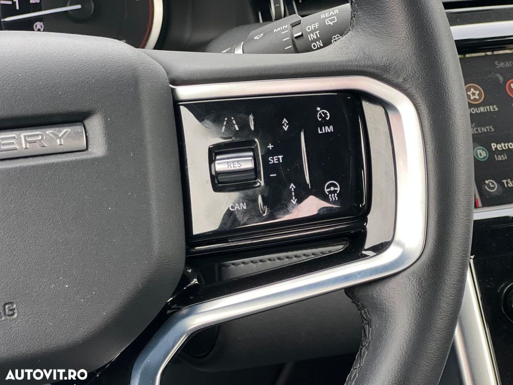 Land Rover Discovery Sport - 21