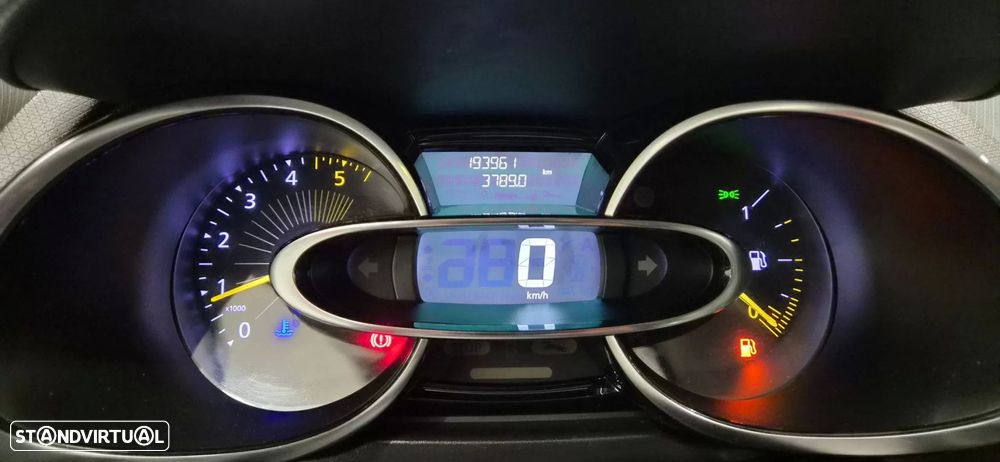 Renault Clio Sport Tourer 1.5 dCi - 15