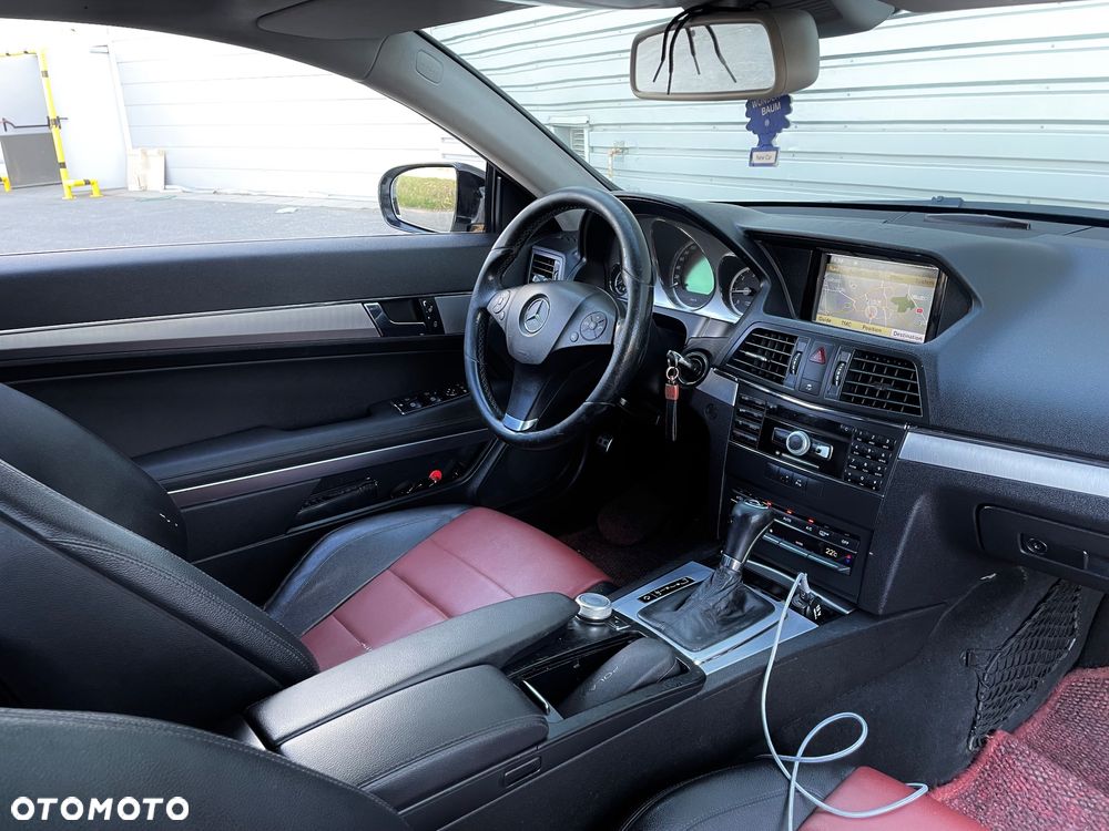 Mercedes-Benz Klasa E 250 CDI 7G-TRONIC - 17