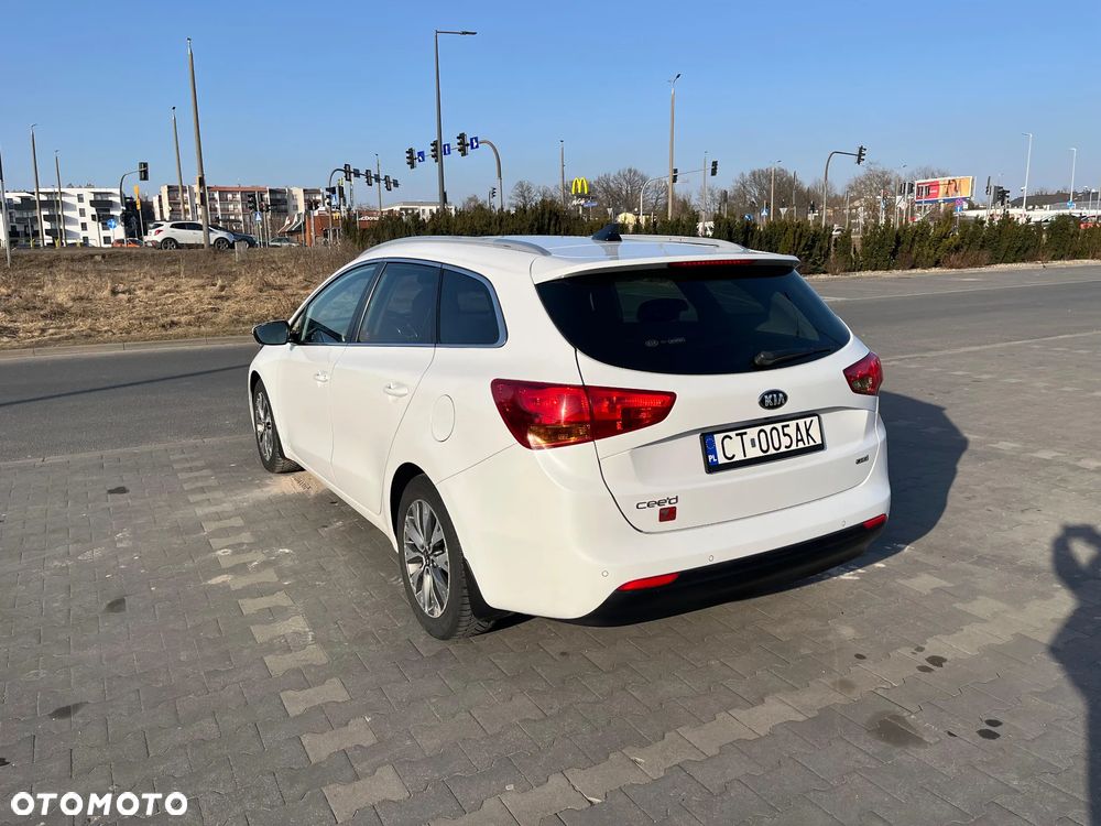 Kia Ceed 1.6 CRDi L Business Line - 11