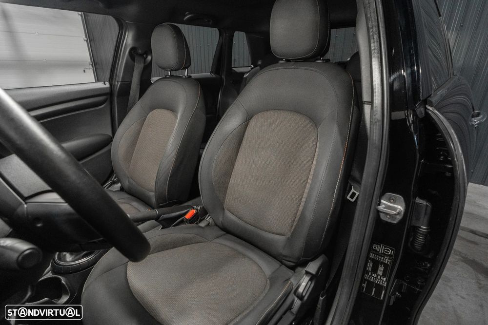 MINI 5 Portas Cooper D - 20