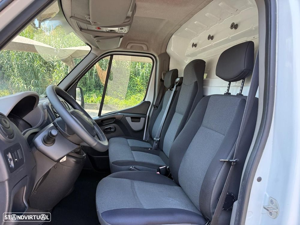 Renault Master 2.3 dCi L2H2 3.3T 100 - 7