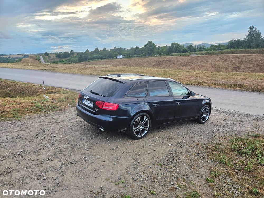 Audi A4 Avant 2010 photo 3