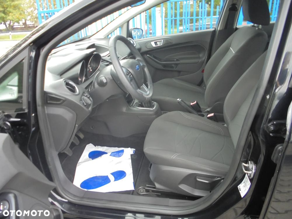 Ford Fiesta 1.25 Ambiente - 38