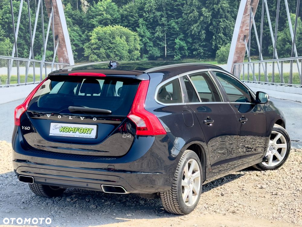 Volvo V60 - 11