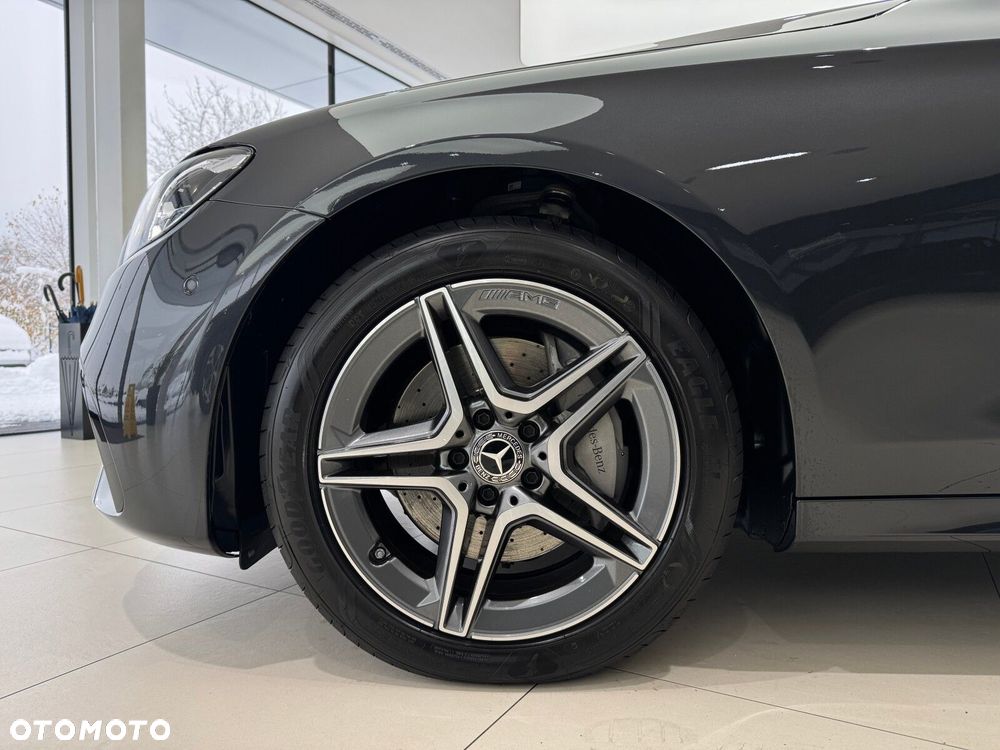 Mercedes-Benz Klasa E 220 d 4-Matic AMG/Avantgarde - 18