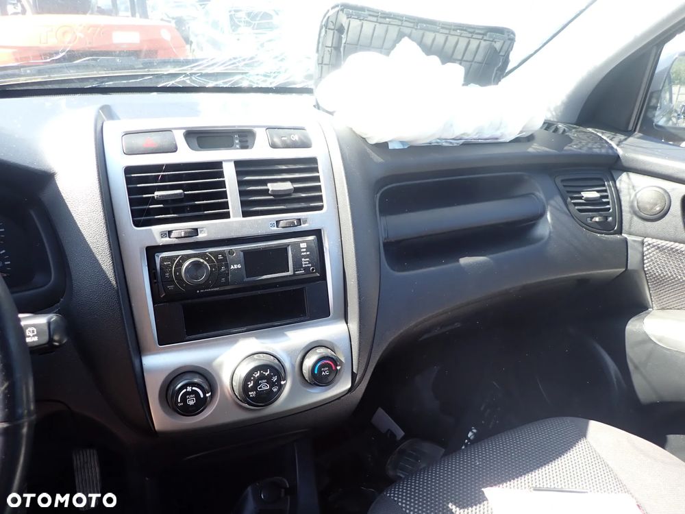 CZĘŚCI - Kia Sportage II 2,0 DOHC 16V G4GC 141KM 5B 2007 lakier 9P INDEX - 8397 - 8