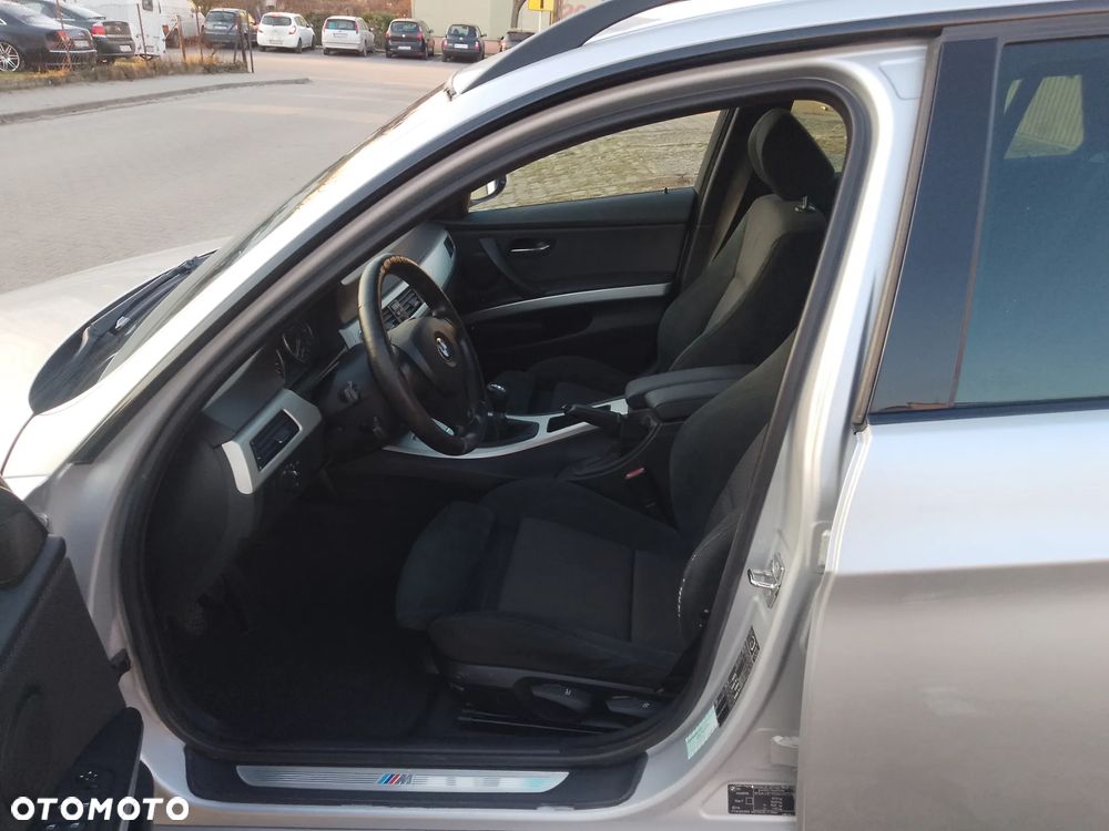 BMW Seria 3 - 12