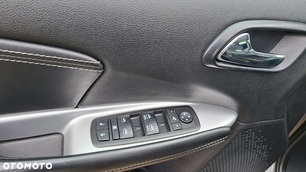 Fiat Freemont 2.0 Multijet Lounge AWD - 14